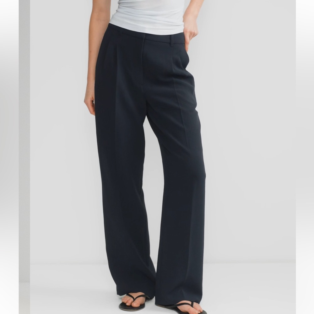 Black Effortless pants. Size 6